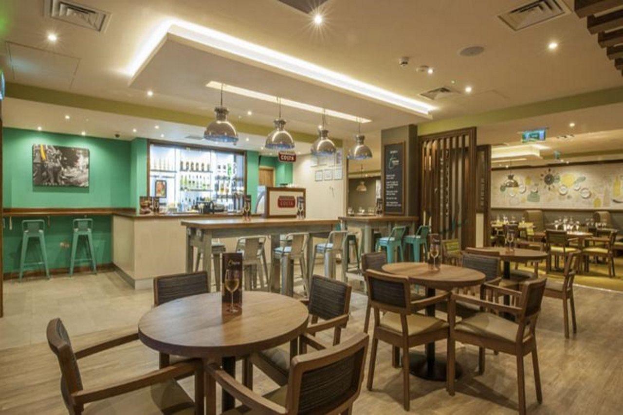 Premier Inn London Holborn エクステリア 写真