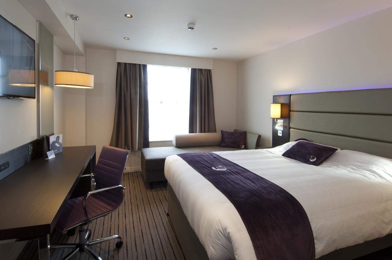 Premier Inn London Holborn エクステリア 写真