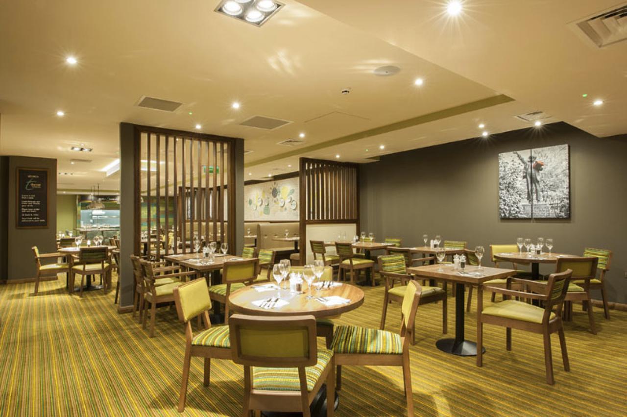 Premier Inn London Holborn エクステリア 写真