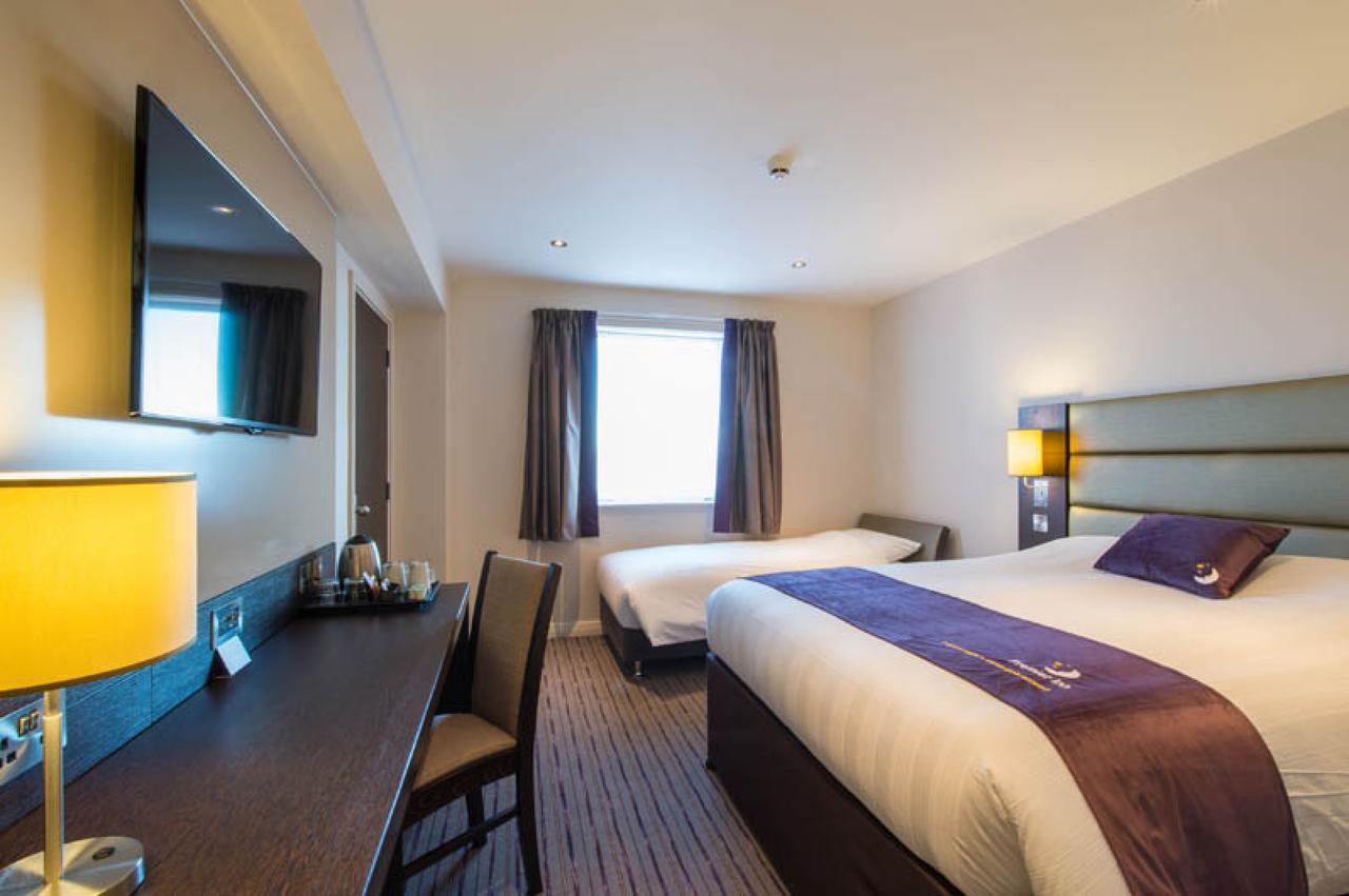 Premier Inn London Holborn エクステリア 写真