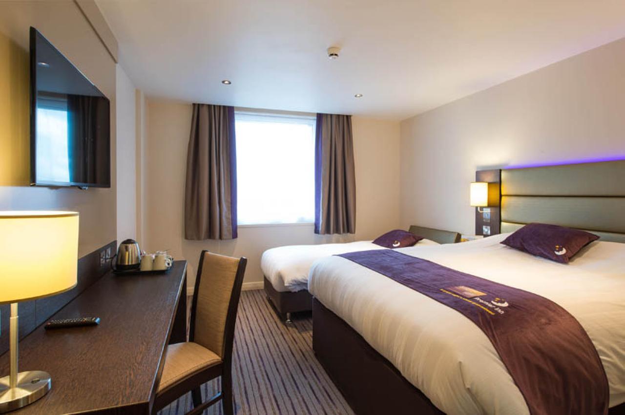 Premier Inn London Holborn エクステリア 写真