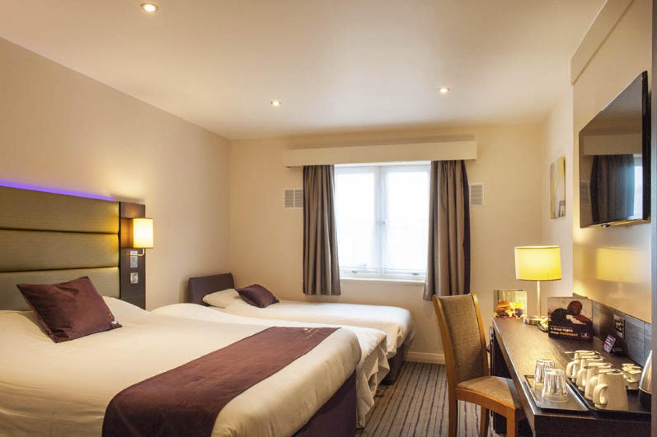 Premier Inn London Holborn エクステリア 写真