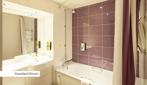 Premier Inn London Holborn エクステリア 写真